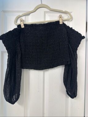 Mango Black Off-Shoulder Cropped